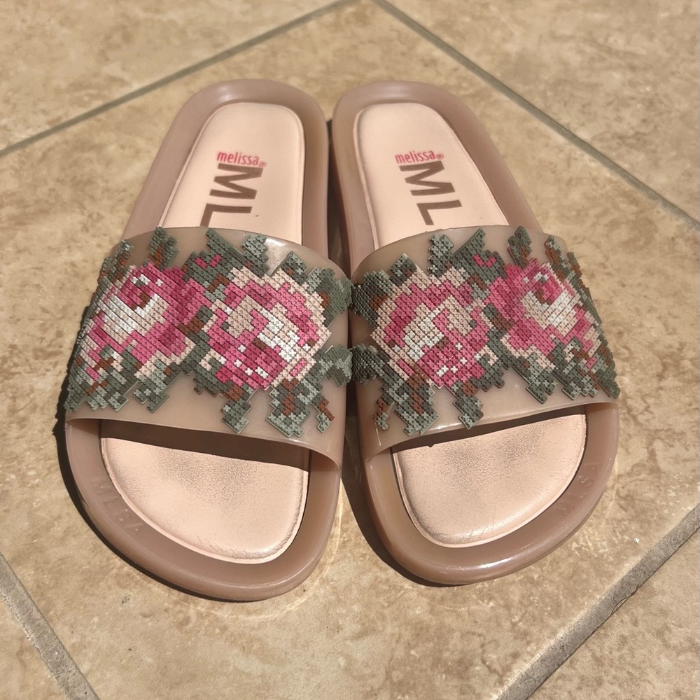 Melissa Jelly Slides